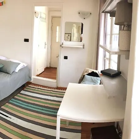 Real Bed, Elevator, Quiet And Light Appartamento